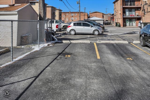 6317 W 64th Place 2S, Chicago, IL 60638