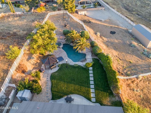 4534 W Columbia Way, Quartz Hill, CA 93536