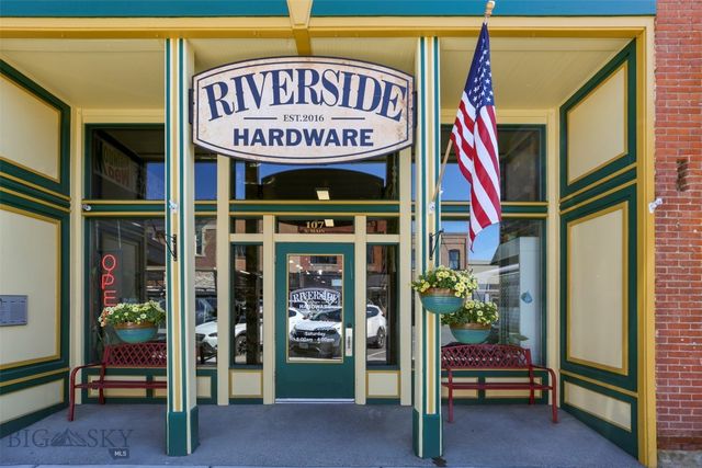107 S Main Street, Livingston, MT 59047