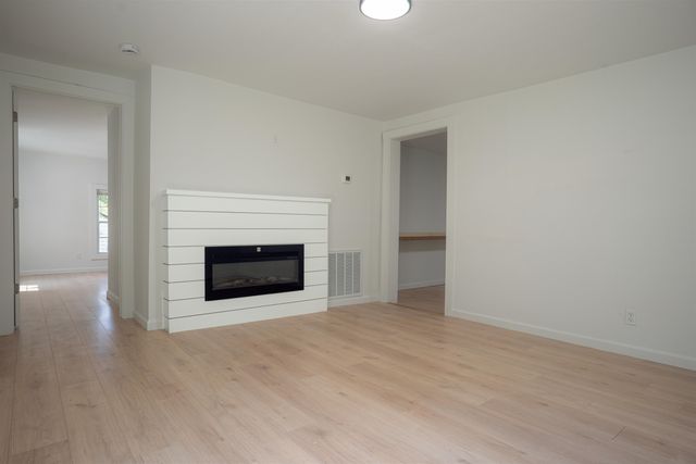 70 Clippard ST, Enoree, SC 29335