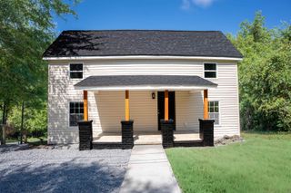 70 Clippard ST, Enoree, SC 29335