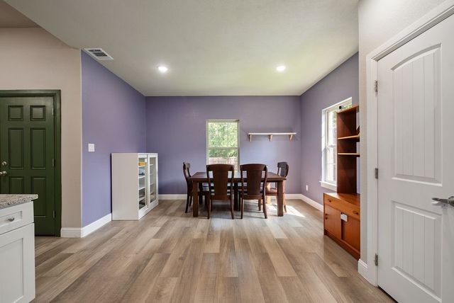 836 Haynie Drive, Runaway Bay, TX 76426