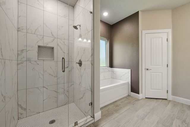 836 Haynie Drive, Runaway Bay, TX 76426