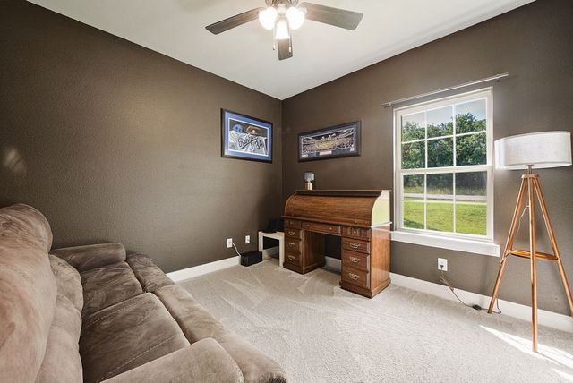 836 Haynie Drive, Runaway Bay, TX 76426