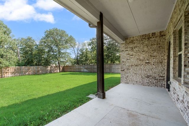 836 Haynie Drive, Runaway Bay, TX 76426