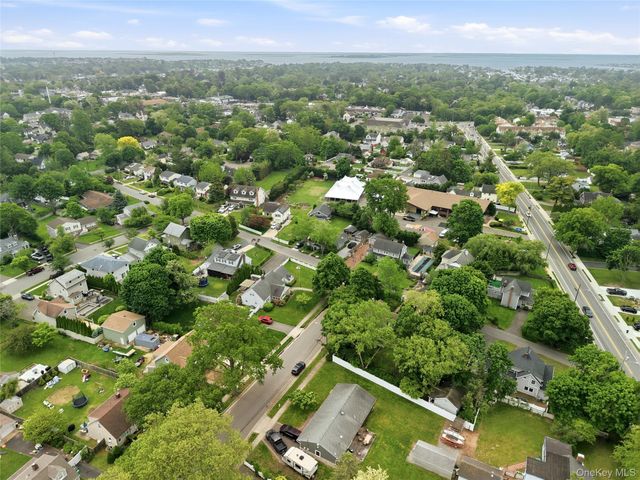 99 Oldfield Avenue, Amityville, NY 11701