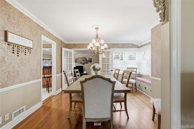 99 Oldfield Avenue, Amityville, NY 11701