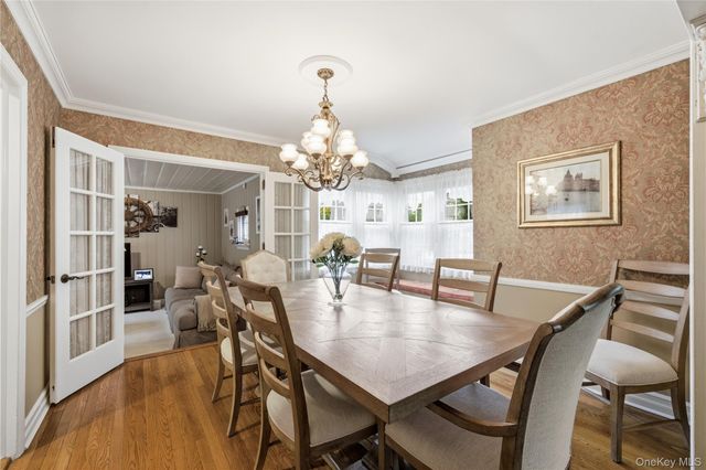 99 Oldfield Avenue, Amityville, NY 11701
