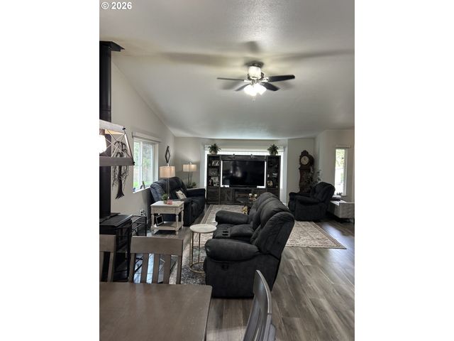 23660 Se FIRWOOD Rd, Sandy, OR 97055