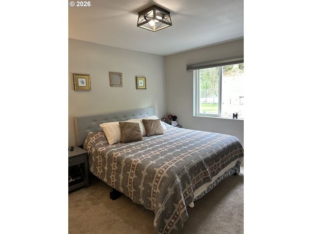 23660 Se FIRWOOD Rd, Sandy, OR 97055