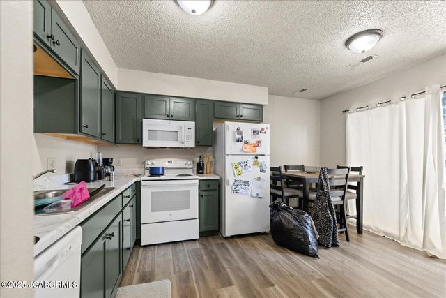 101 VENTURA AVENUE, Jefferson City, MO 65109