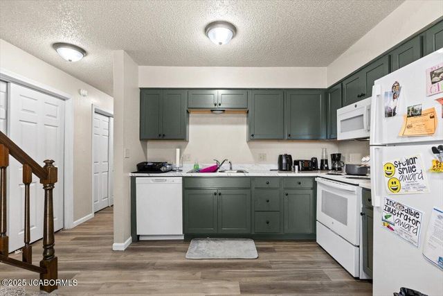 101 VENTURA AVENUE, Jefferson City, MO 65109