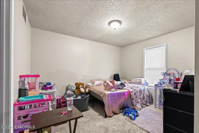 101 VENTURA AVENUE, Jefferson City, MO 65109