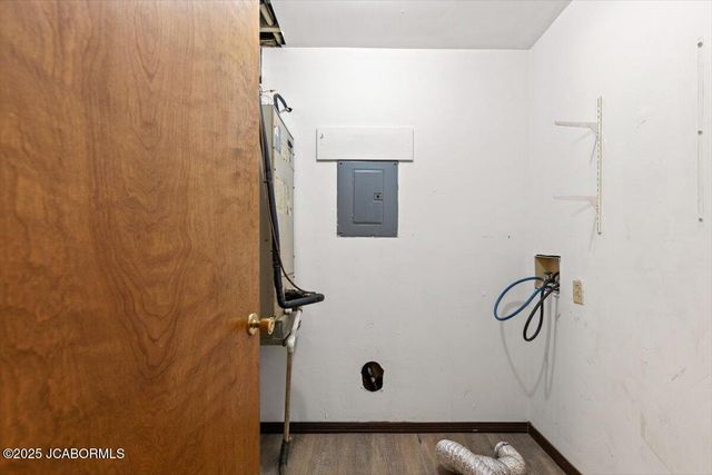 101 VENTURA AVENUE, Jefferson City, MO 65109