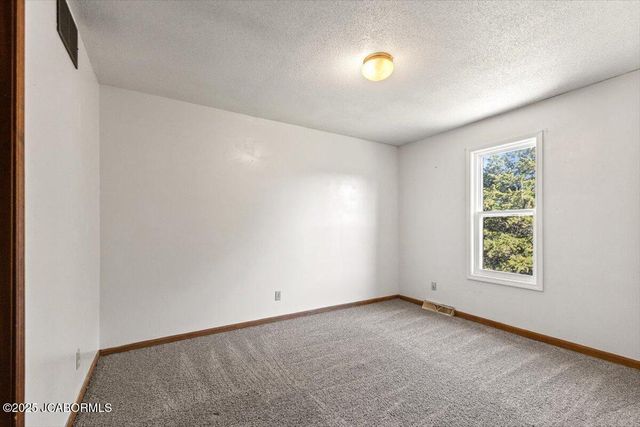 101 VENTURA AVENUE, Jefferson City, MO 65109