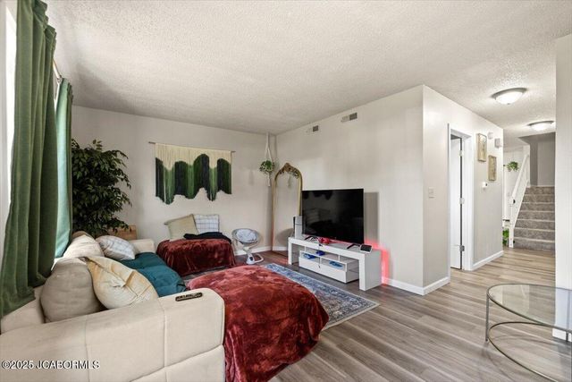 101 VENTURA AVENUE, Jefferson City, MO 65109