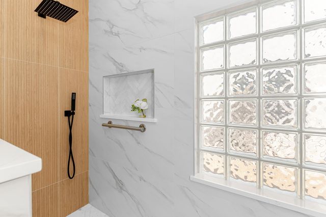 206 Armstrong DR, Georgetown, TX 78633