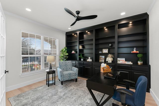 206 Armstrong DR, Georgetown, TX 78633