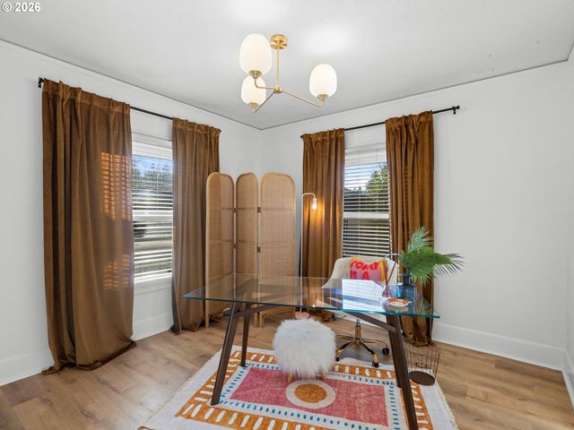 4725 Ne 100TH Ave, Portland, OR 97220