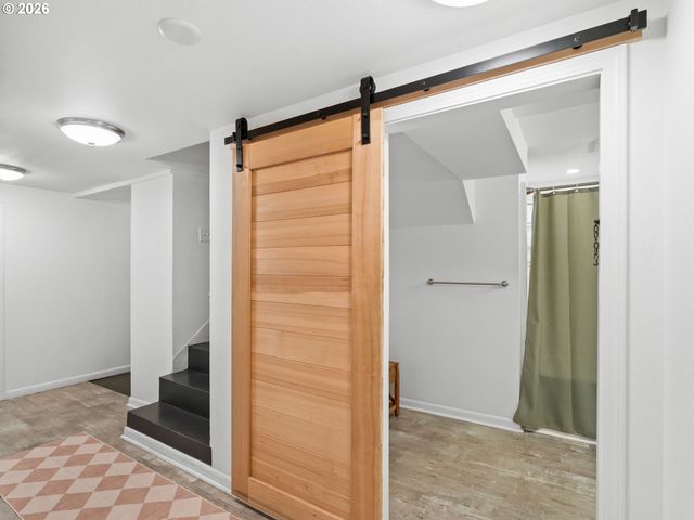 4725 Ne 100TH Ave, Portland, OR 97220