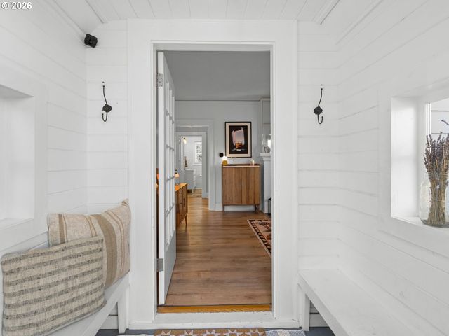 4725 Ne 100TH Ave, Portland, OR 97220