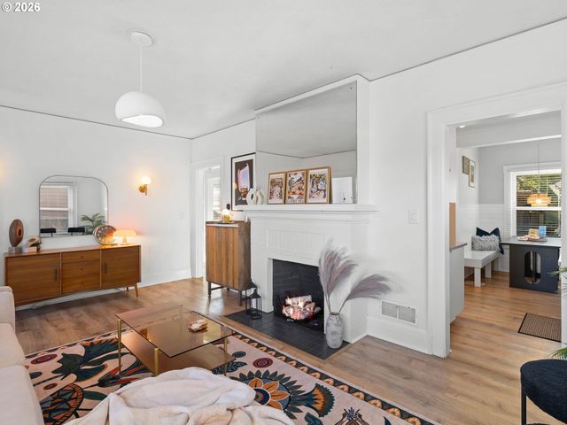 4725 Ne 100TH Ave, Portland, OR 97220