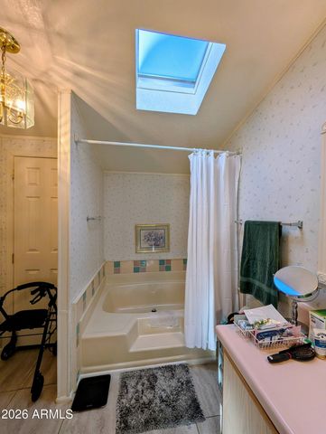 450 W SUNWEST Drive 108, Casa Grande, AZ 85122