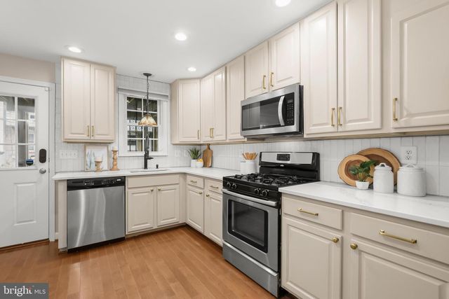 617 S GLOVER ST, Baltimore, MD 21224