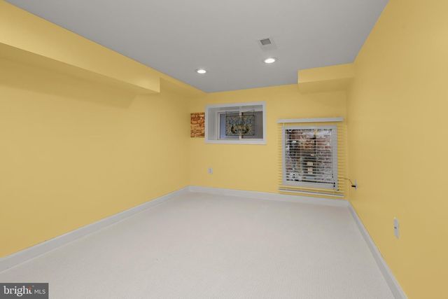 617 S GLOVER ST, Baltimore, MD 21224