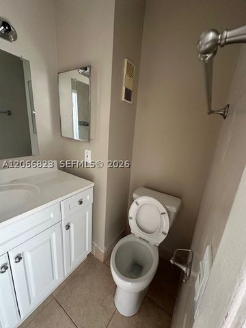861 NE 207th Ln 201-14, Miami, FL 33179