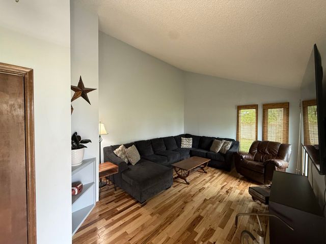 6658 S Bedford Cir, Derby, KS 67037