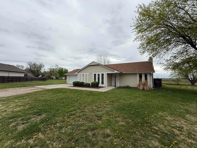 6658 S Bedford Cir, Derby, KS 67037