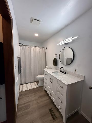 6658 S Bedford Cir, Derby, KS 67037