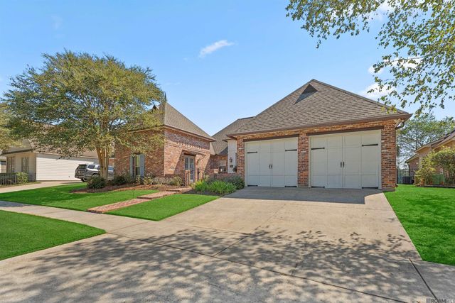 2842 Muirfield Dr, Zachary, LA 70791