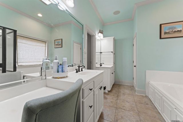 2842 Muirfield Dr, Zachary, LA 70791