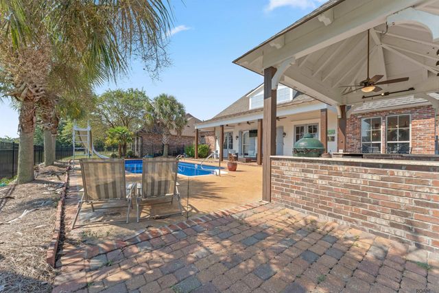 2842 Muirfield Dr, Zachary, LA 70791