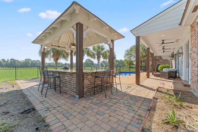 2842 Muirfield Dr, Zachary, LA 70791