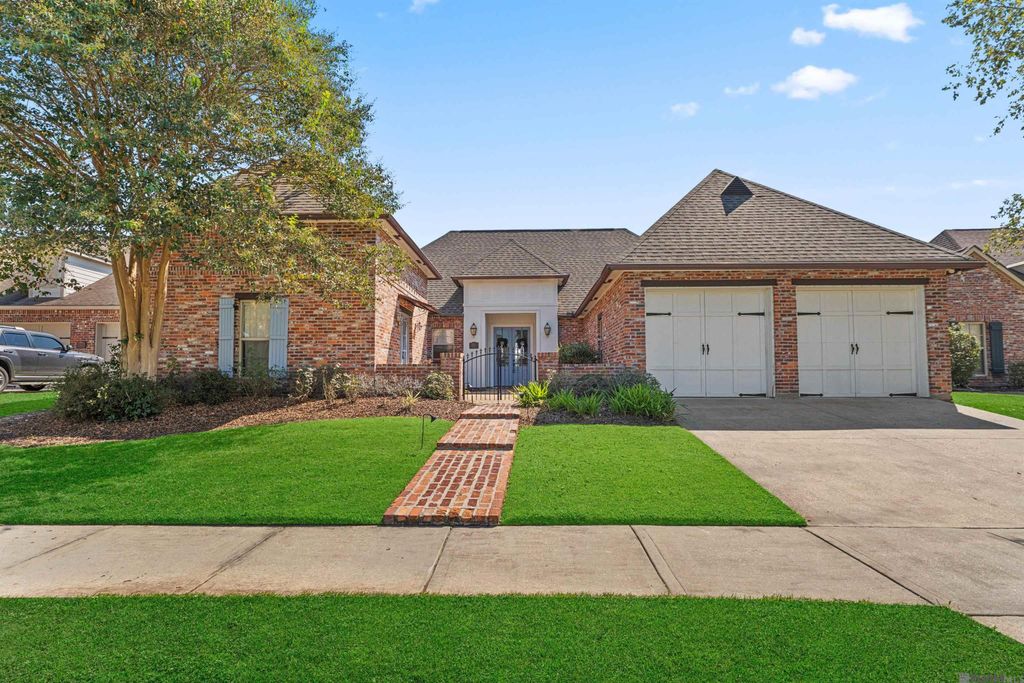 2842 Muirfield Dr, Zachary, LA 70791