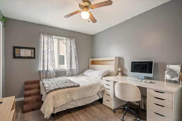 38592 Emerald Lane N, Westland, MI 48185