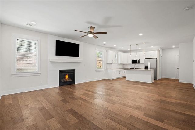 2422 Mills Bend, Decatur, GA 30034