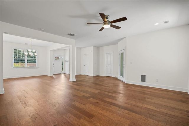 2422 Mills Bend, Decatur, GA 30034