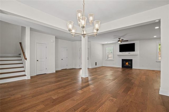 2422 Mills Bend, Decatur, GA 30034