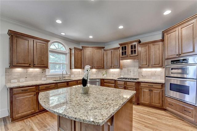 7580 Weston Club Drive, Suwanee, GA 30024