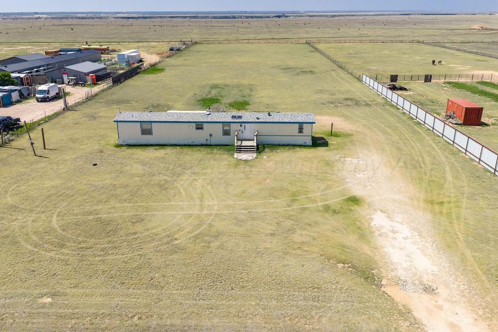 15811 Gordon Cummings Road, Canyon, TX 79015