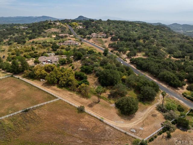 27245 Tumbleweed Trail, Valley Center, CA 92082