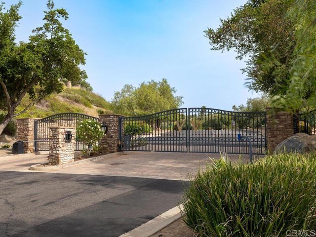 27245 Tumbleweed Trail, Valley Center, CA 92082