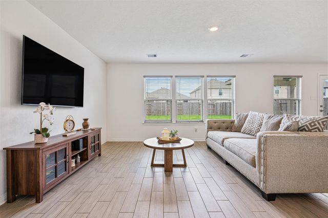 2873 Shimmer Edge Drive, Katy, TX 77493