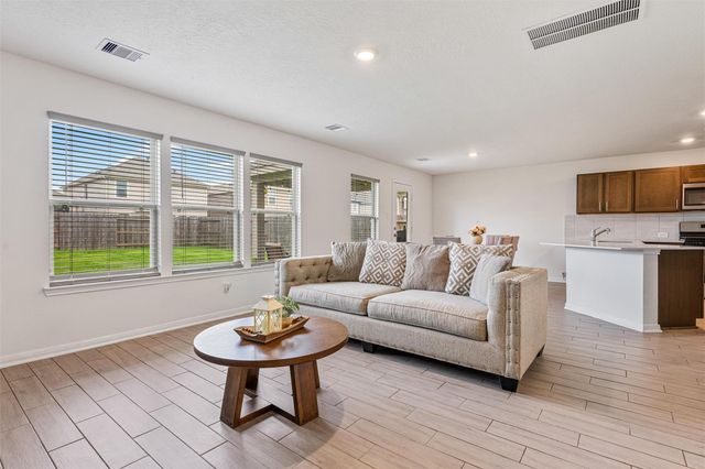 2873 Shimmer Edge Drive, Katy, TX 77493