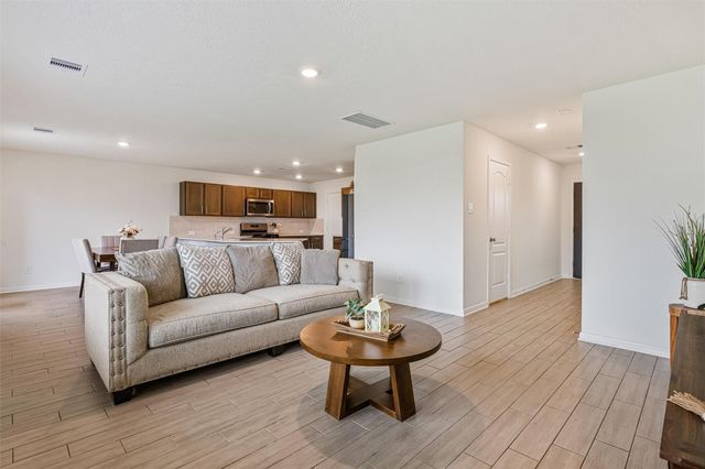 2873 Shimmer Edge Drive, Katy, TX 77493