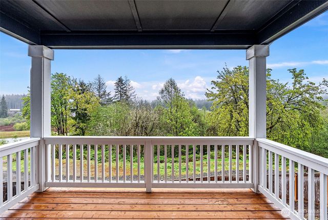 10432 Treasure Drive NW, Silverdale, WA 98383